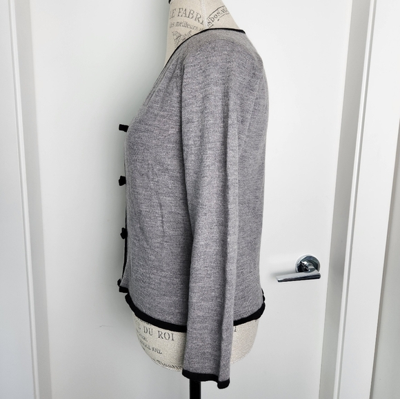 Vintage Escada Luxury Cardigan - Picture 2 of 12